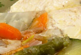 Chicken soup with zucchini